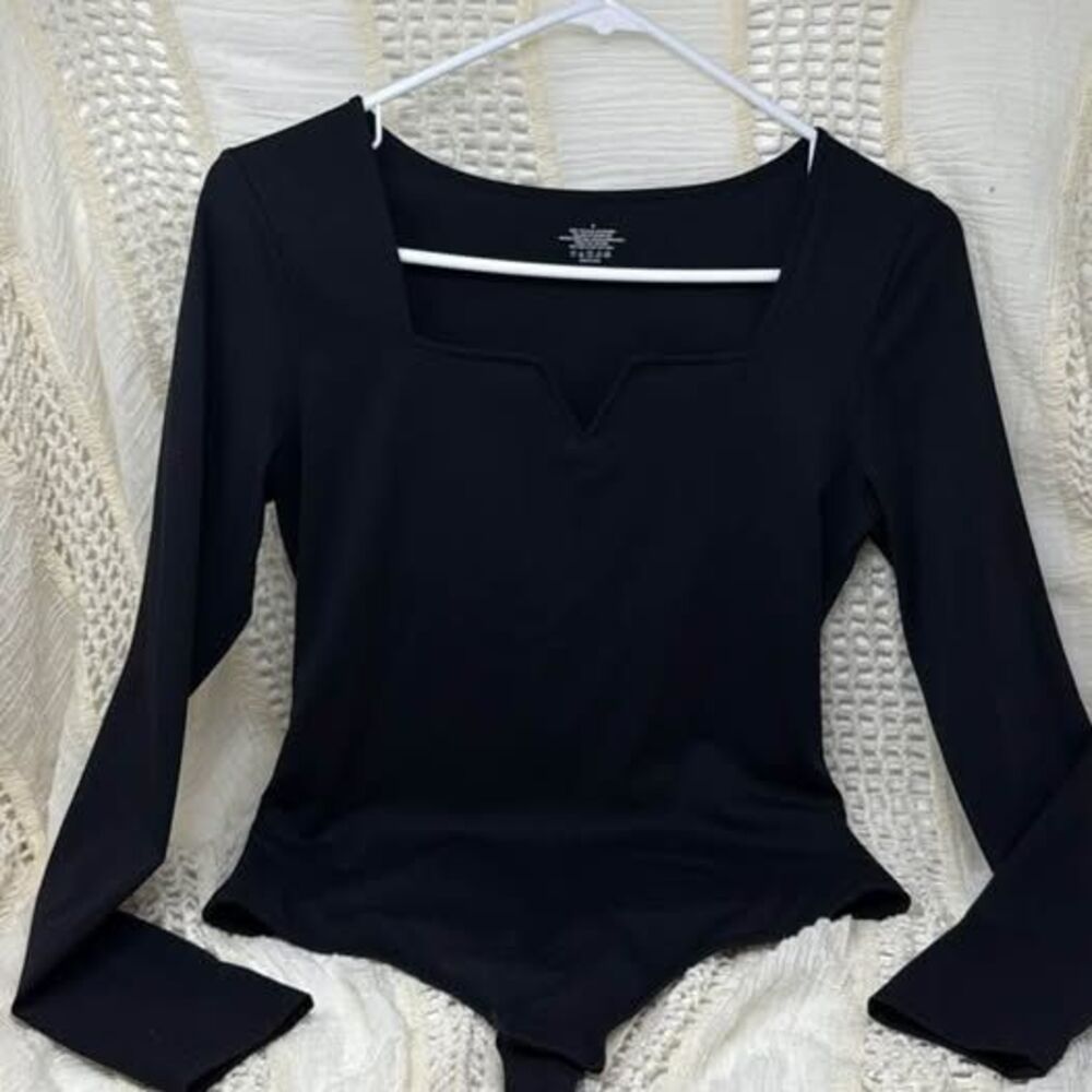 Medium long sleeve bodysuit